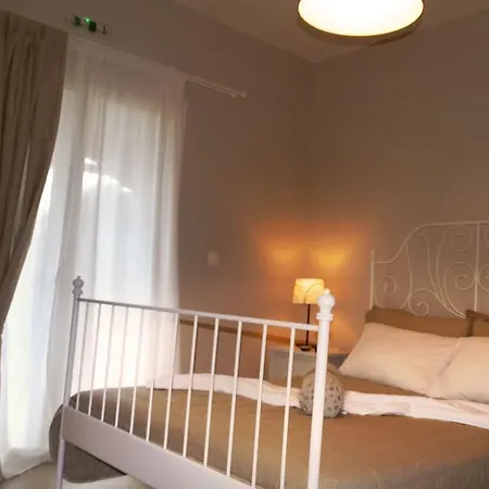Apartment Smaragdi Pefkari