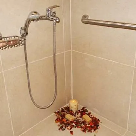 Smaragdi Pefkari
